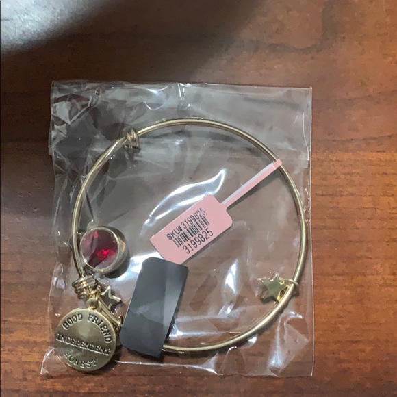 Charm bangle bracelet January/Garnet - Picture 6 of 6